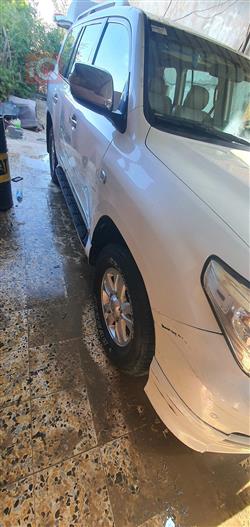 تۆیۆتا لاند کروزەر